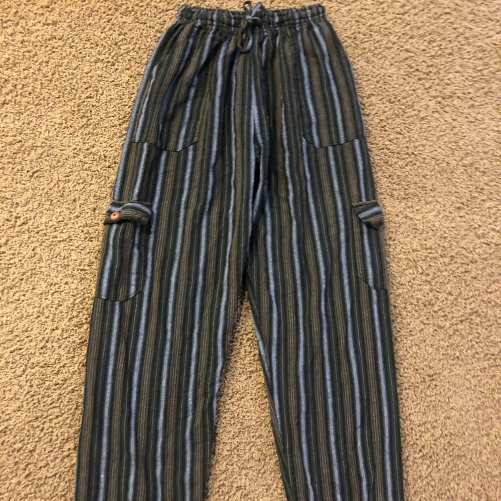 Thick green pants with pockets